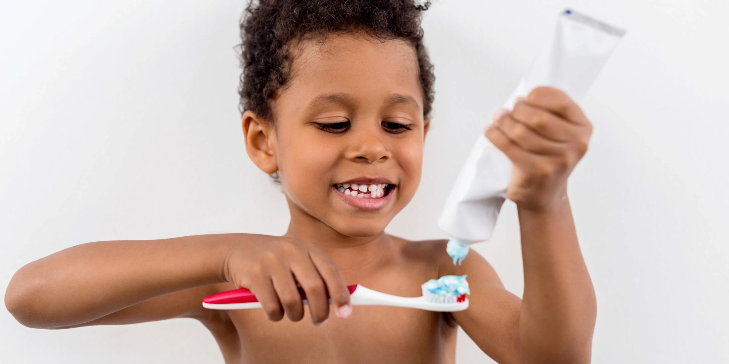 Cómo elegir la pasta de dientes para los niños y cuáles son las mejores