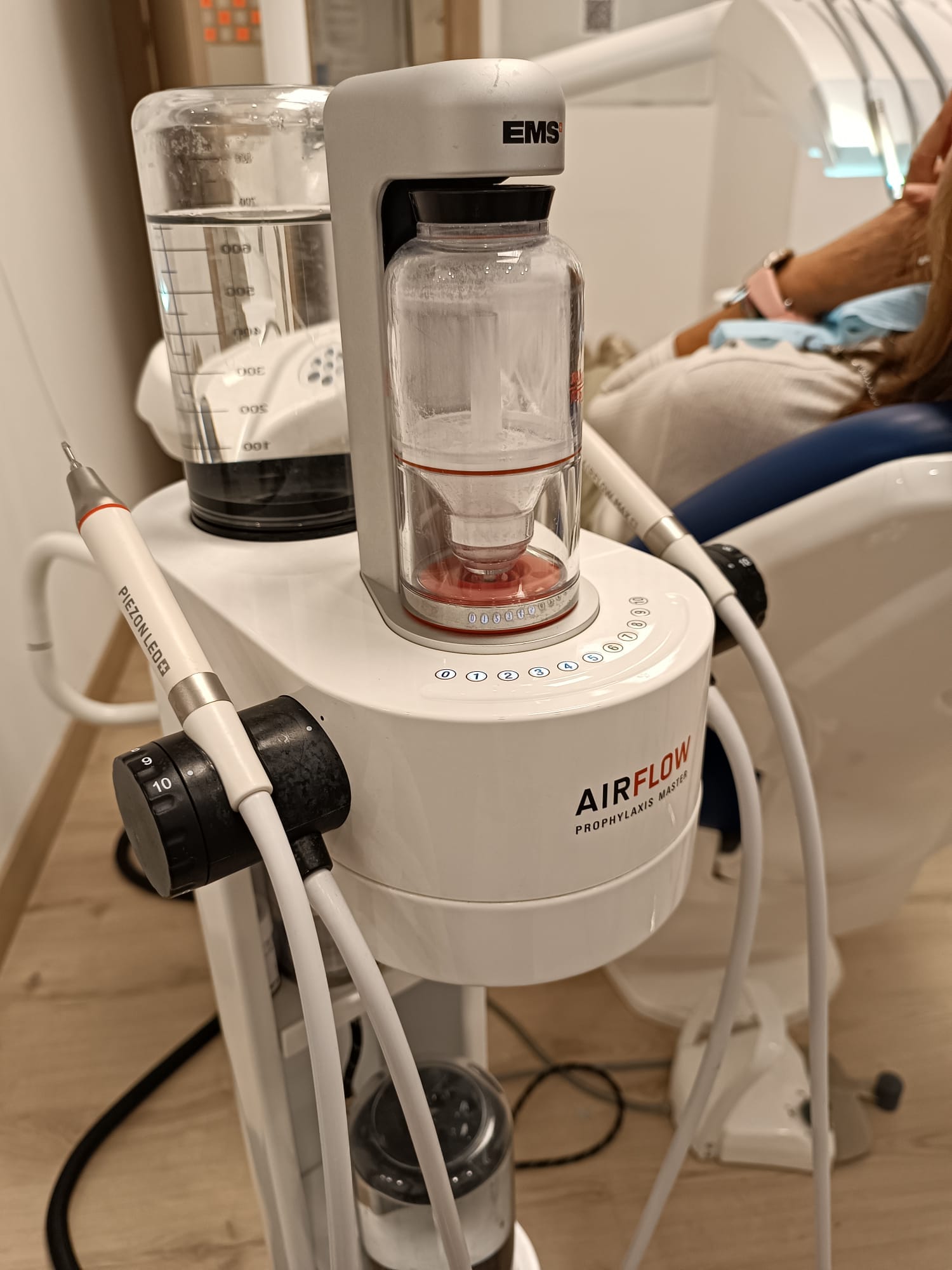 Sistema airflow limpieza dental